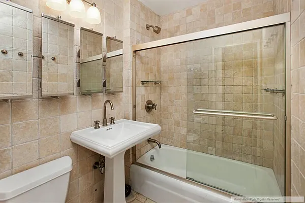 Sold by Bond New York | media 14
