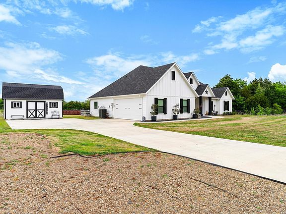 5th image of 550 County Road 4109