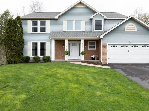 8458 Rollercoaster Dr, Cicero, NY 13039