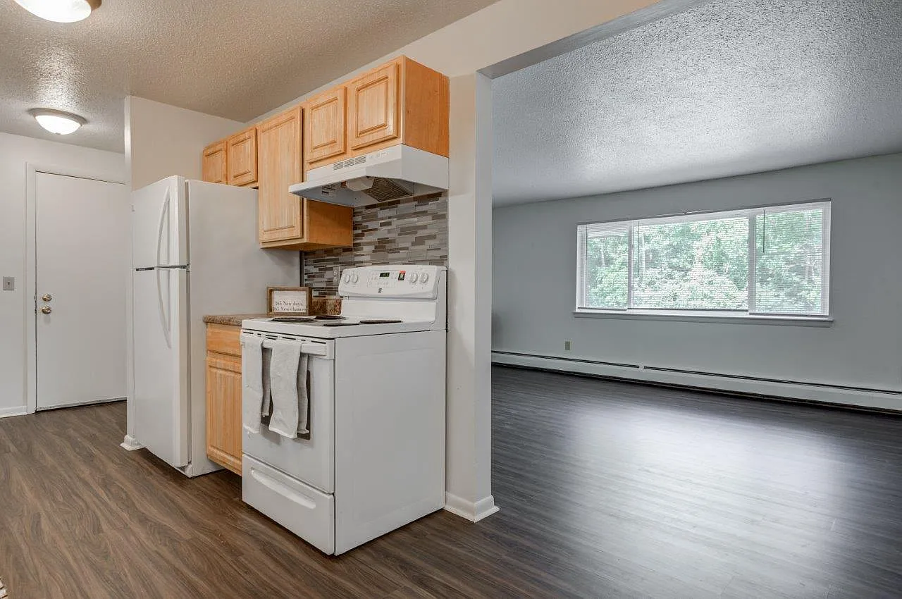 Henrietta Highlands Apartment Homes — Photo 4