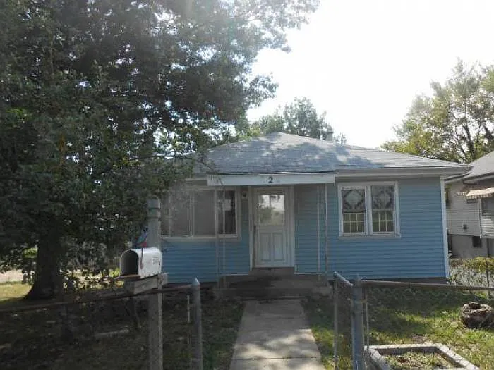 320 W Arlee Ave photo 1