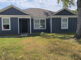 2939 Lake Park Rd, Memphis, TN 38127