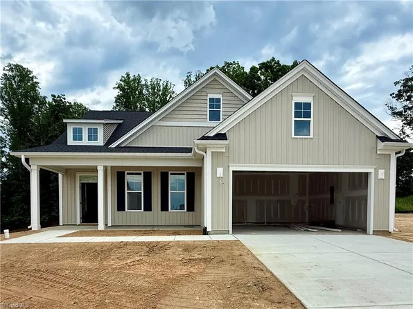455 Yarrow Dr, Lexington, NC 27295