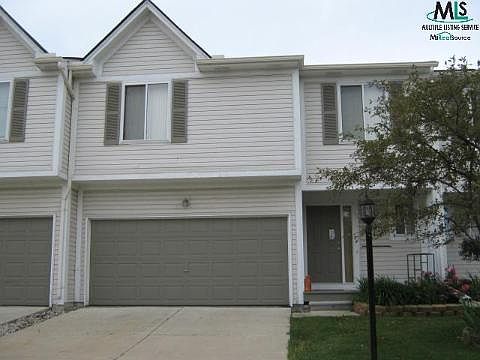 1st image of 251 River Dr