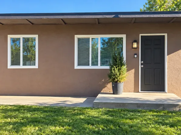 328 W Cleveland Ave, Madera, CA 93638