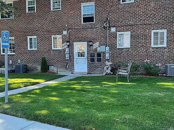2nd image of 22918 Allen Ct
