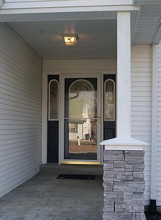 3rd image of 5678 Jeanmarie Dr