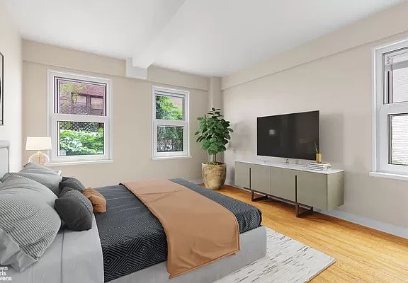 3rd image of 414 E 52nd St APT 1H