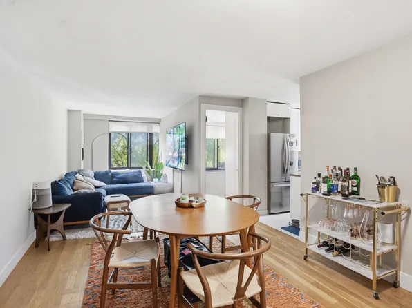 784 Columbus Avenue image 1 of 10
