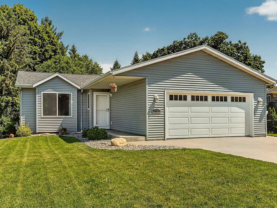 1st image of 2053 23rd Ln SE