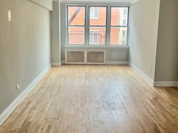 855 East 7th Street image 1 of 9