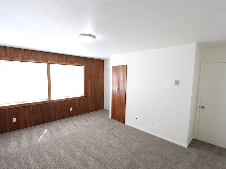 1927 E Arrowhead Ave — Photo 17