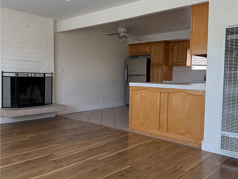 2617 Rockefeller Ln #C — Photo 21