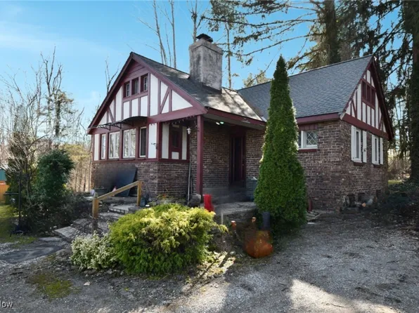 9338 Euclid Chardon Rd, Kirtland, OH 44094