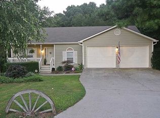 450 Oakland Ridge Ct, Lawrenceville, GA 30044