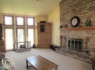 5th image of 15047 Golfview Dr