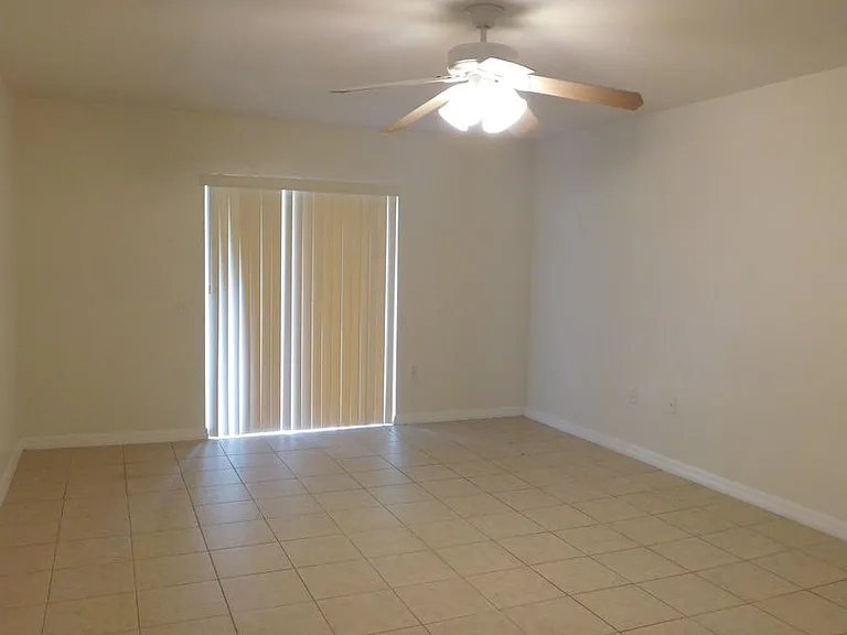 756 Camel Ct — Photo 5
