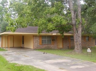 726 E Division St, Jennings, LA 70546