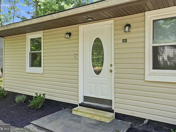 5th image of 212 W Virginia Rd