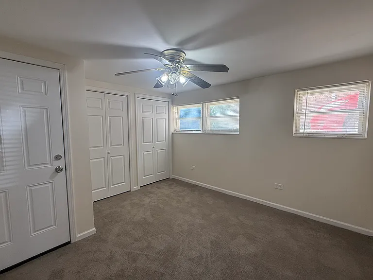 4637 N Melvina Ave #G — Photo 7
