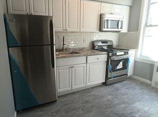 2575 45th St APT 3F, Astoria, NY 11103