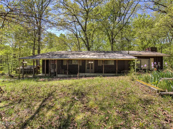 1909 Cheyene Trl, Dandridge, TN 37725