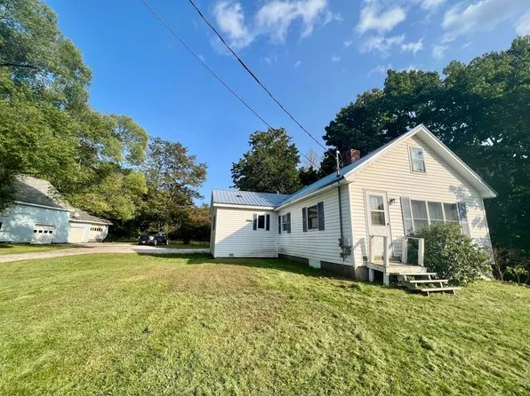 690 River Road, Orrington, ME 04474