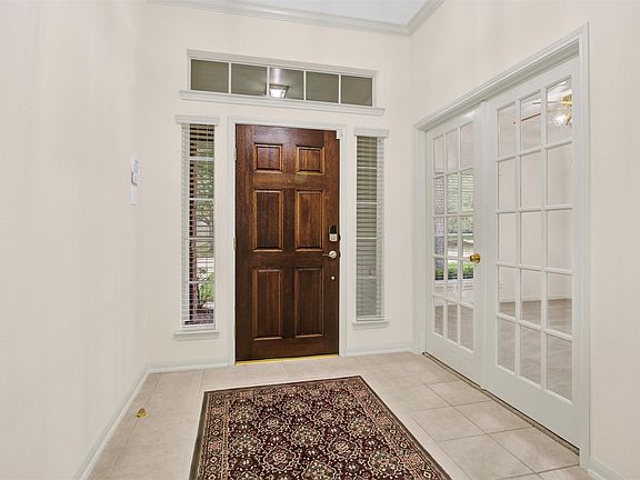 4th image of 6031 Skyhaven Ln