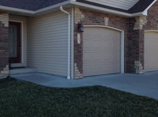161 Ridgeview Drive, Saint Robert, MO 65584