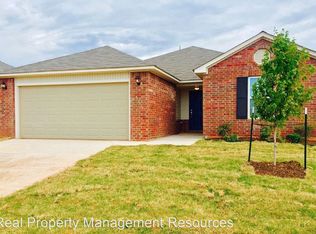11429 SW 26th St, Yukon, OK 73099