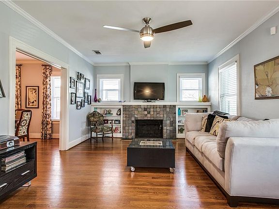 4th image of 1118 Elmwood Blvd