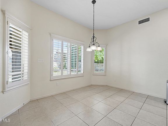 4th image of 1472 Pioneer Rdg