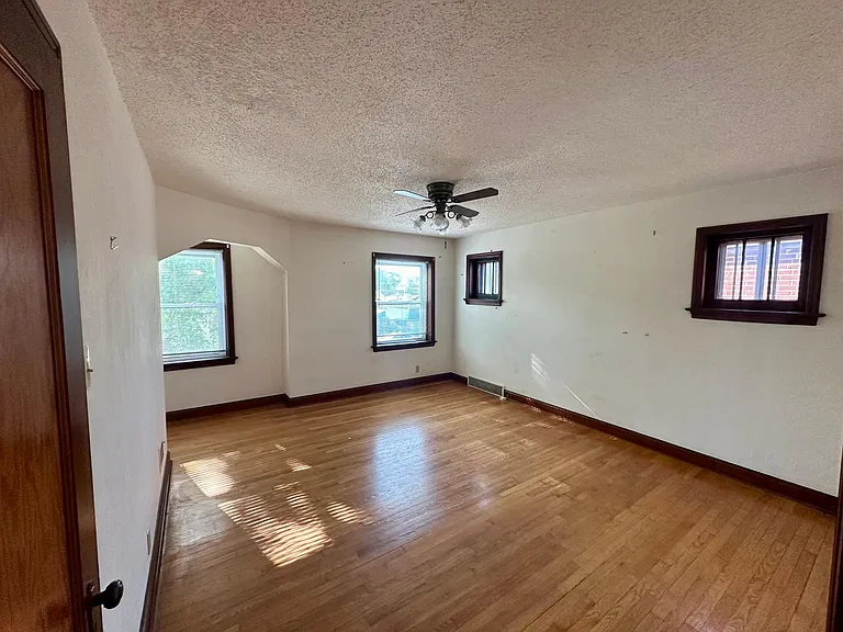 3325 Watson Rd #A — Photo 2