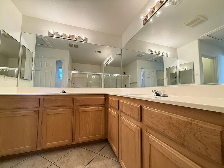 2696 Begonia Valley Ave — Photo 20