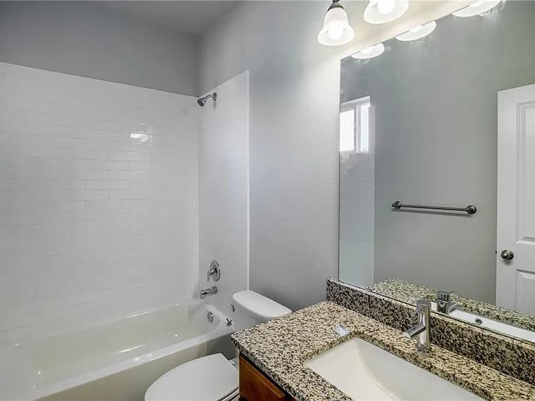 906 Quartz Ct #602 — Photo 7