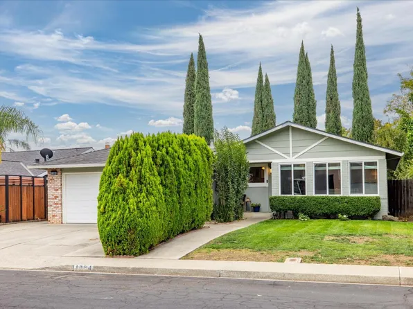 1084 Woodridge Drive, Vacaville, CA 95687