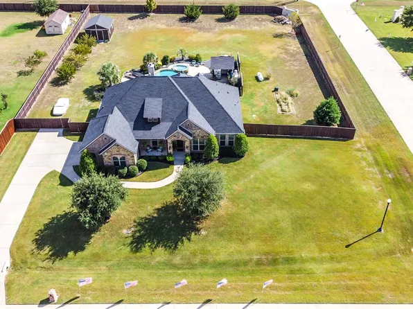 5010 Lindy Ct, Midlothian, TX 76065
