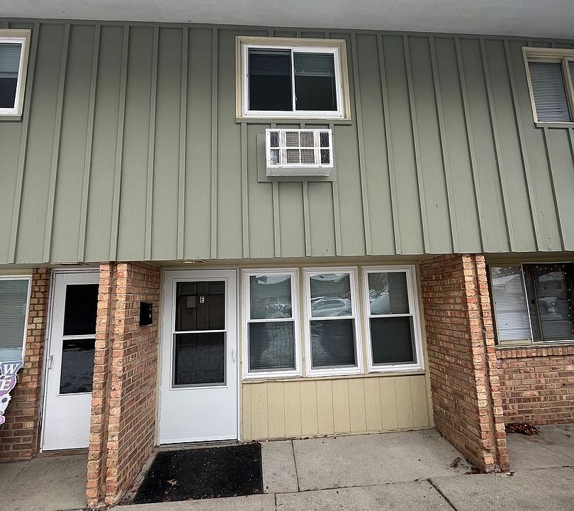 1st image of 7804 Venus St #E
