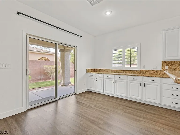 913 Hickory Park St — Photo 19