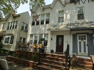 255 90th St, Brooklyn, NY 11209
