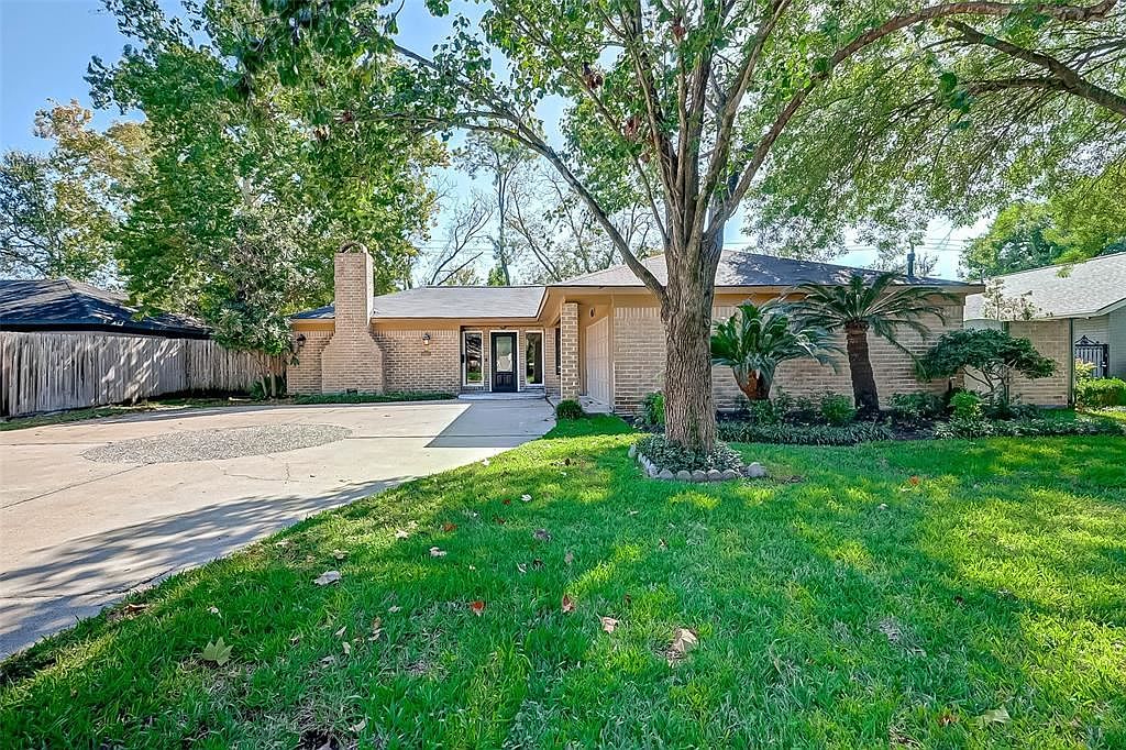 10035 Locke Ln, Houston, TX 77042 Zillow