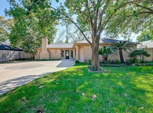 10035 Locke Ln, Houston, TX 77042