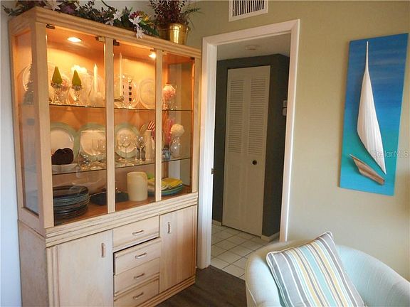 5th image of 4460 Ironwood Cir #208AD
