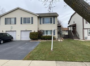 1852 Whaler Ln, Hanover Park, IL 60133
