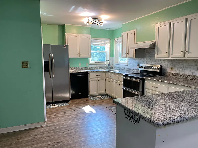 2305 Belview Rd — Photo 11