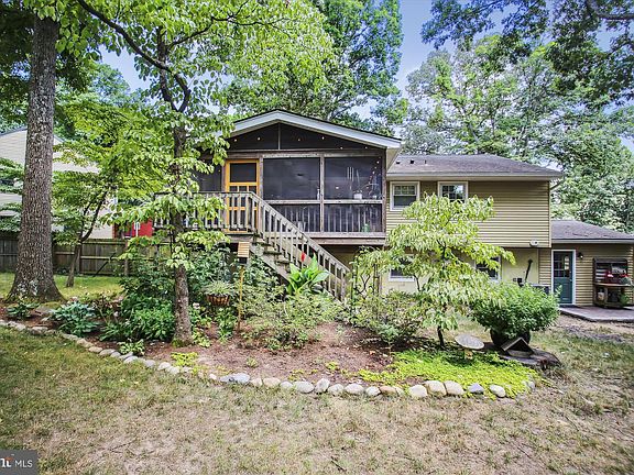 2nd image of 446 Alfreton Ct