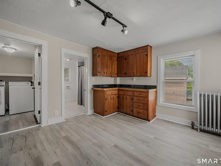 115 Pequot Ave — Photo 17