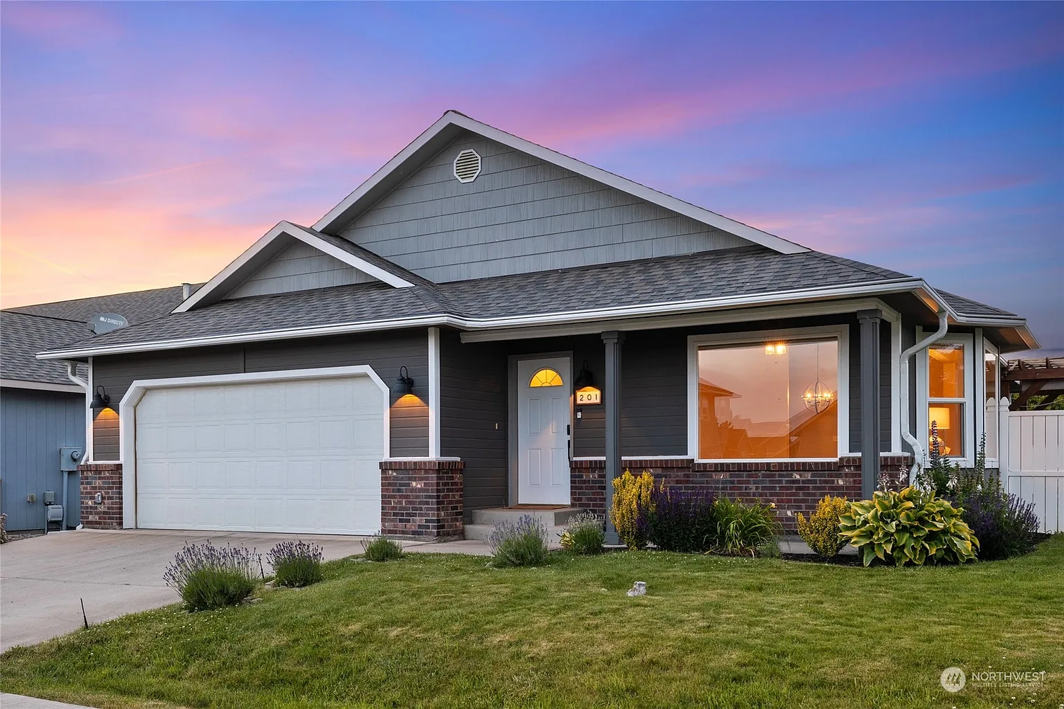 201 W Greenfield Avenue photo 1