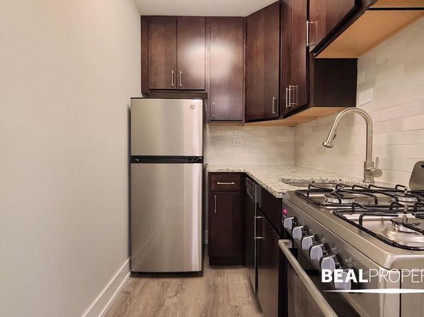 445 W Barry Ave #509