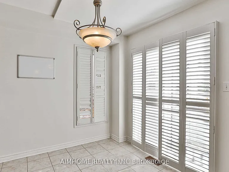 348 Kittridge Rd — Photo 9
